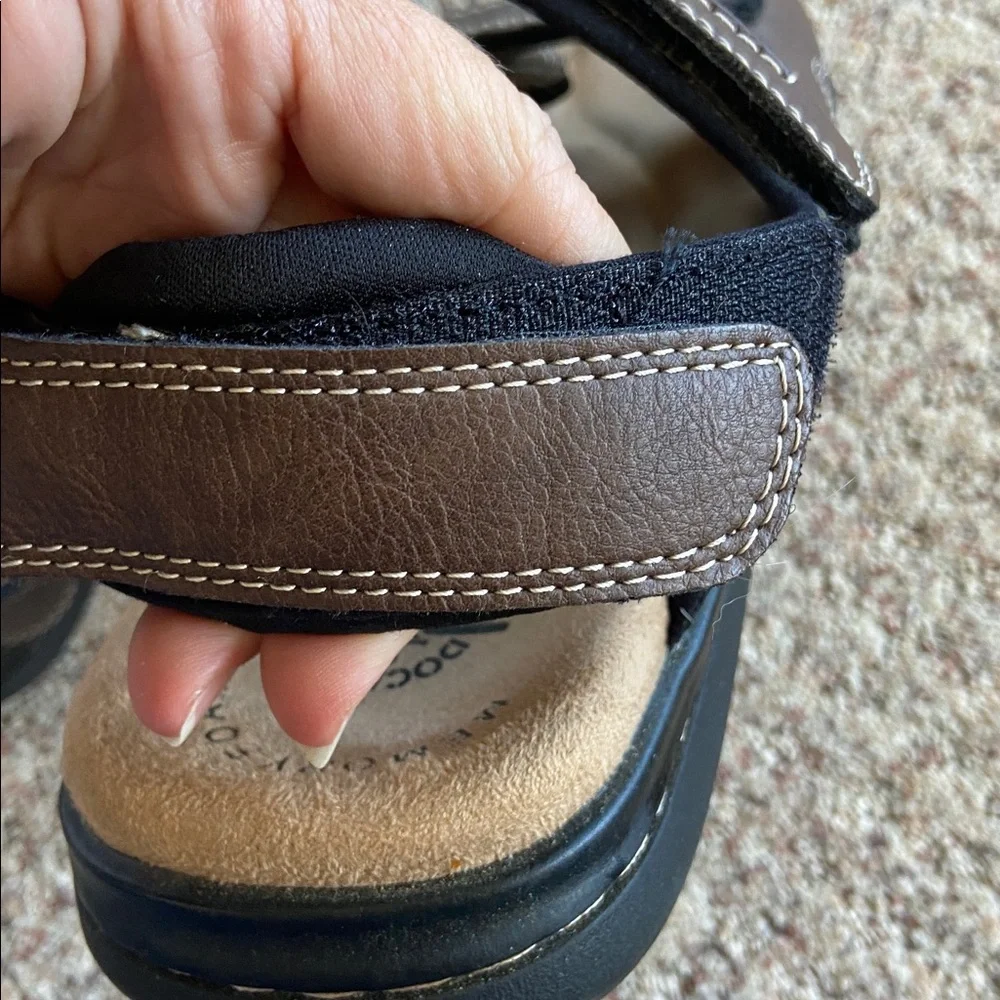 Dockers Men's Newpage Outdoor Sandals Brown Leather Straps Memory Foam Size 8